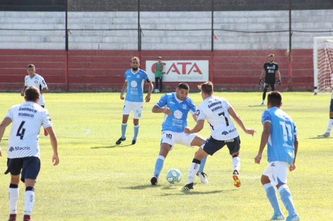 Estudiantes se llevó un punto de Mendoza