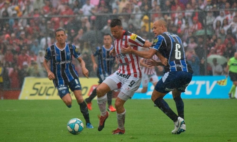 San Martín se durmió y terminó igualando ante Almagro