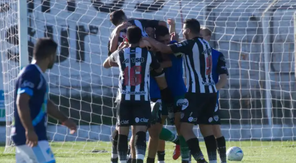 Cipolletti se salvó y rescató un punto contra Sol de Mayo