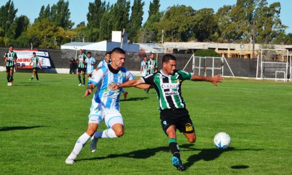 Sol de Mayo no puede salir del fondo y Villa Mitre subió a la punta