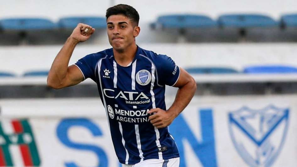 Juan Brunetta: «Para jugar al fútbol, hay que ser profesional desde chico»