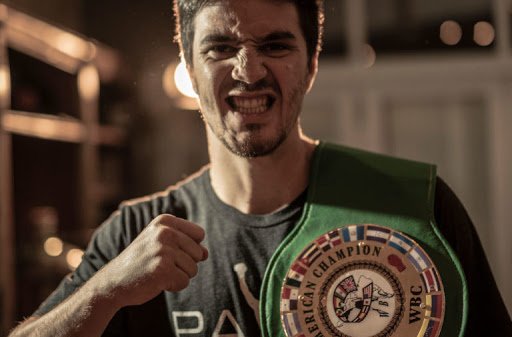 Marcos «Machete» Escudero: de jugar al fútbol en Sarmiento de Junín a triunfar como boxeador en los Estados Unidos