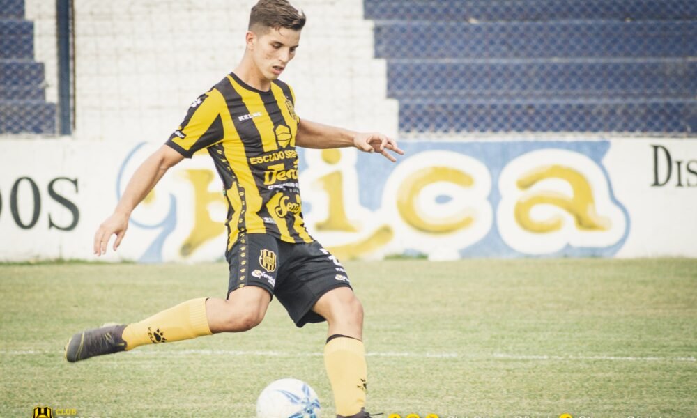 Uno que sigue: Nicolás Capraro continua en Olimpo hasta 2022