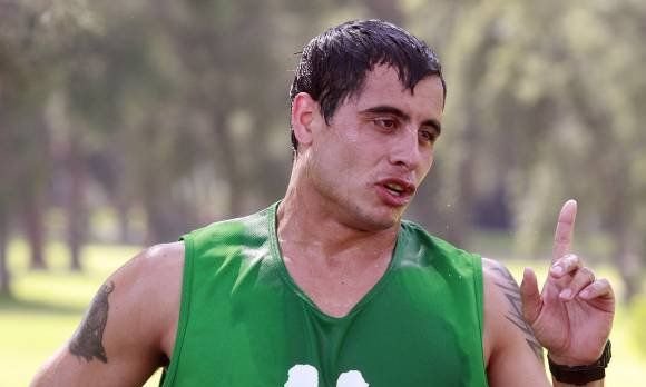 El Toro que cambia de motor pero no de color: Gonzalo Parisi dejó Ferro y se sumó a Camioneros