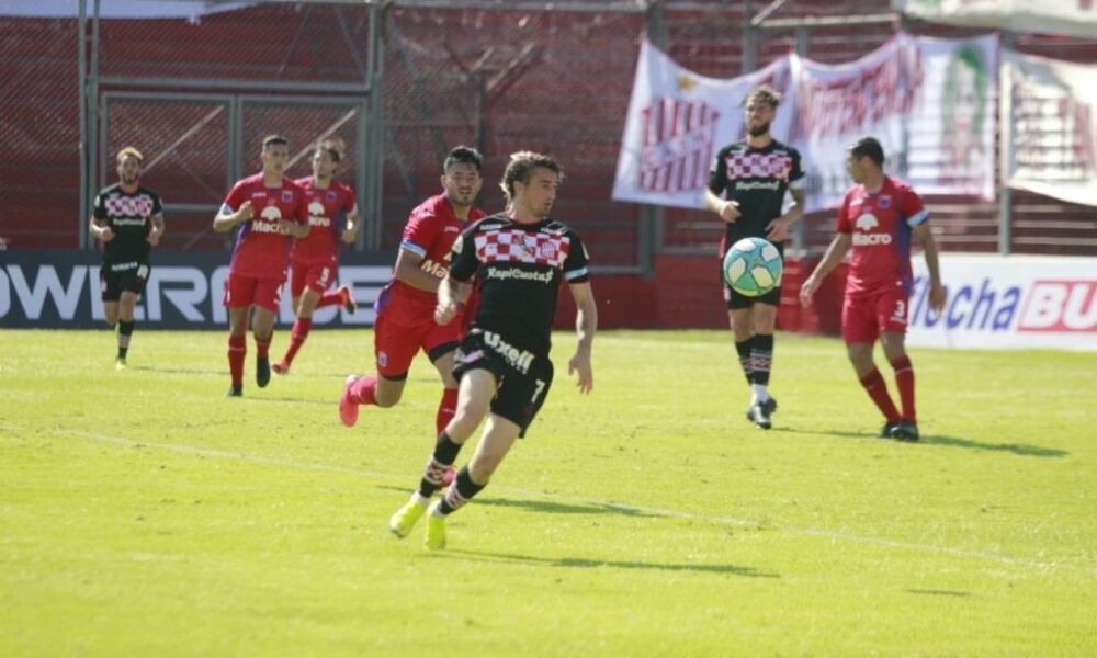 Tigre se hizo fuerte en Tucumán y venció a San Martín