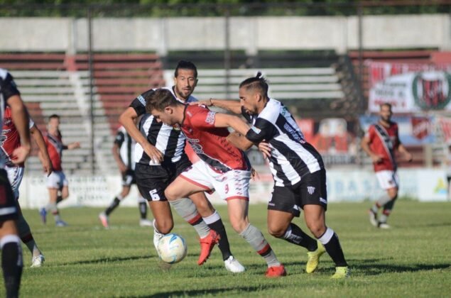 Douglas Haig derrotó a Chaco For Ever y acecha a Güemes