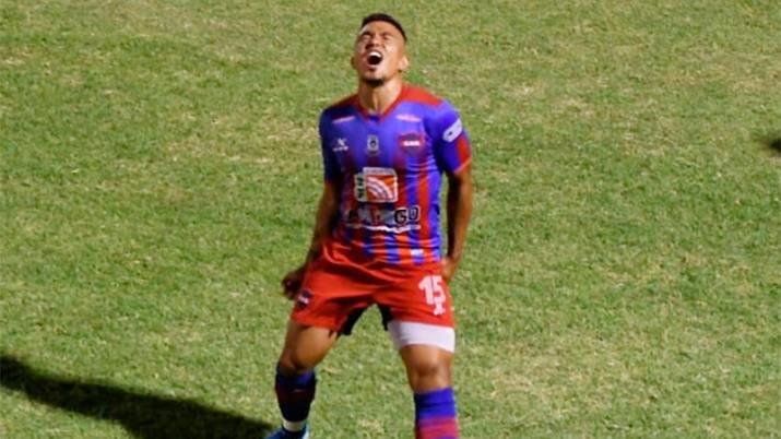 Güemes volvió al ruedo con un triunfo ante Douglas