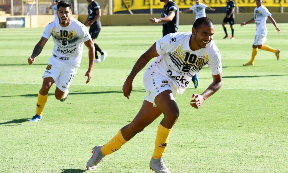 El duelo de Aurinegros en Bahía Blanca fue para Olimpo