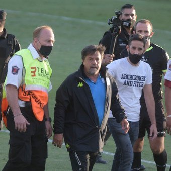 Guerra de informes entre el árbitro Nelson Sosa y Caruso Lombardi