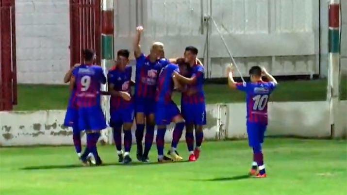 Güemes goleó Sportivo Las Parejas y se mantiene en la cima