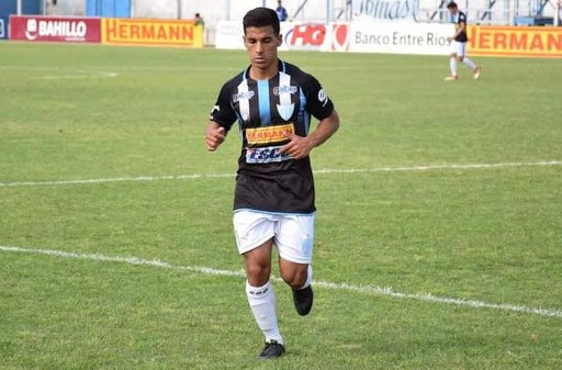Primera Nacional se mueve en el mercado de pases