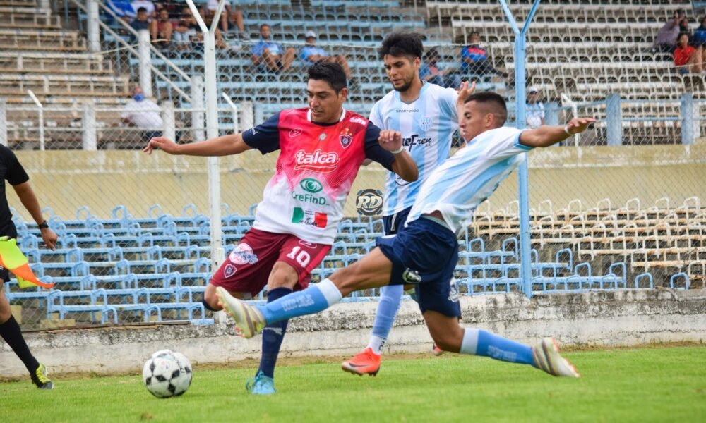 El “albo” y la “villa” empataron pero siguen con vida