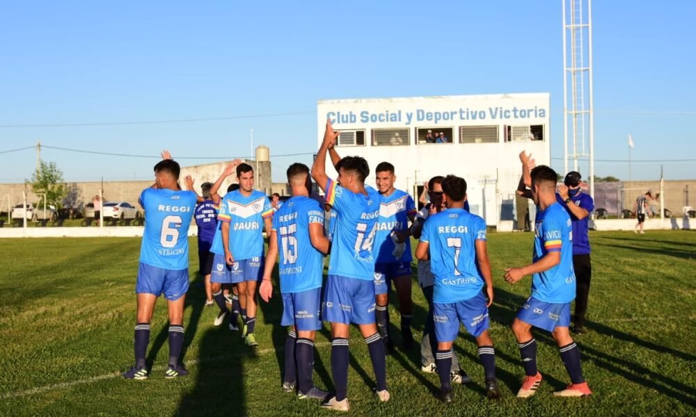 Victoria de Curuzú Cuatiá eliminó a los equipos misioneros y será finalista del Litoral Norte