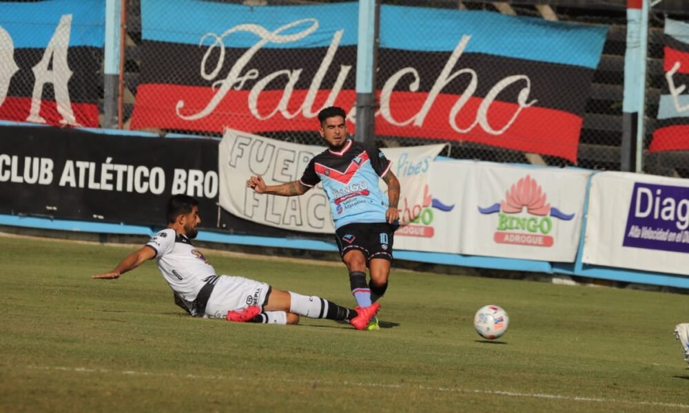 Empate en Adrogué entre El Tricolor y El Albo