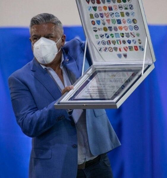 Clubes de ascenso muestran su apoyo a Claudio «Chiqui» Tapia en las redes