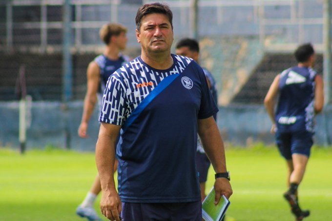 Straccia no seguirá en Independiente Rivadavia