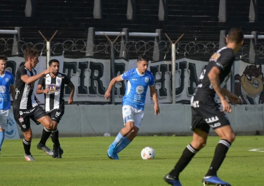 El León consiguió un punto importante en Caseros