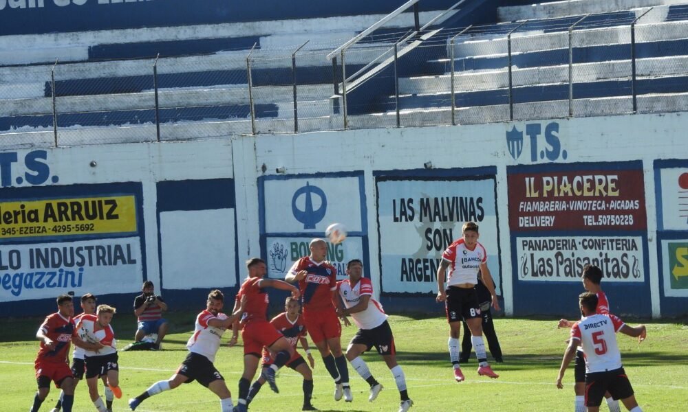 No hay manera, Instituto: empató 2 a 2 ante Tristán Suárez