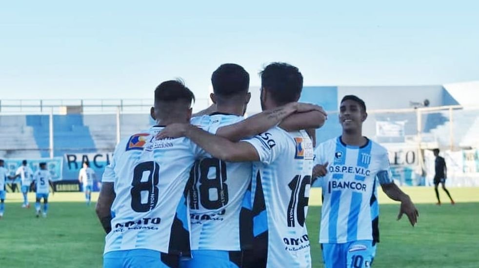 Racing le ganó a Douglas Haig en su debut en el Federal A