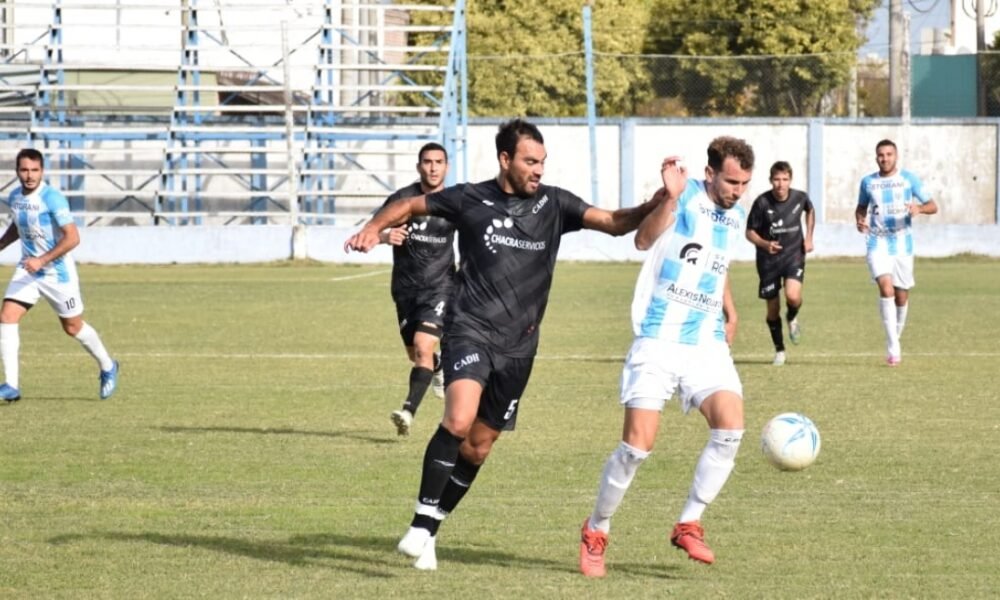 Douglas se aprovechó del Juventud diezmado y abrochó la victoria en Gualeguaychú