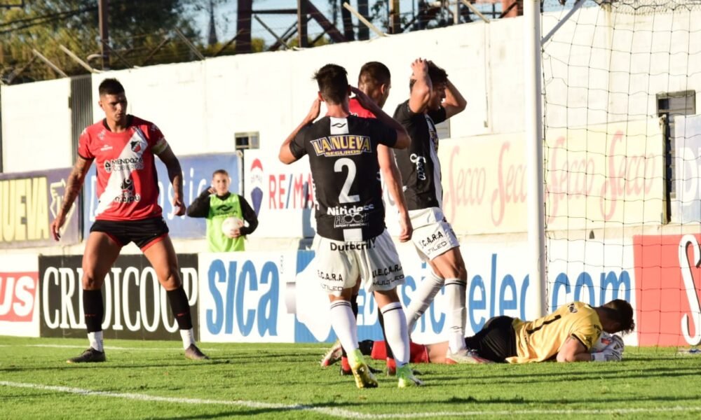 Deportivo Maipú perdió en Caseros