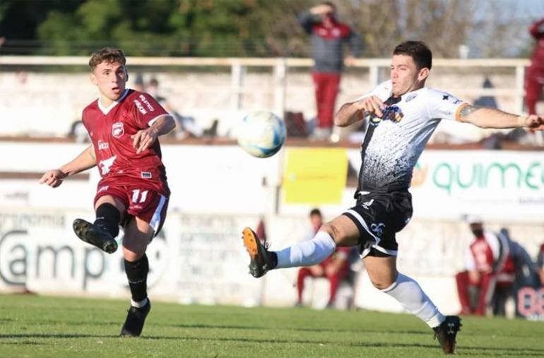 Chaco For Ever venció 1-0 a Defensores en Villa Ramallo y se acerca a la punta