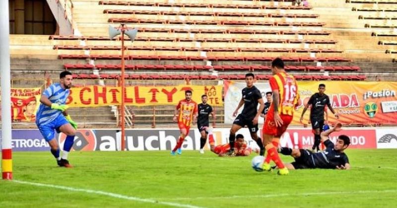 Douglas Haig se durmió en la última jugada y regresa de Chaco con las manos vacías