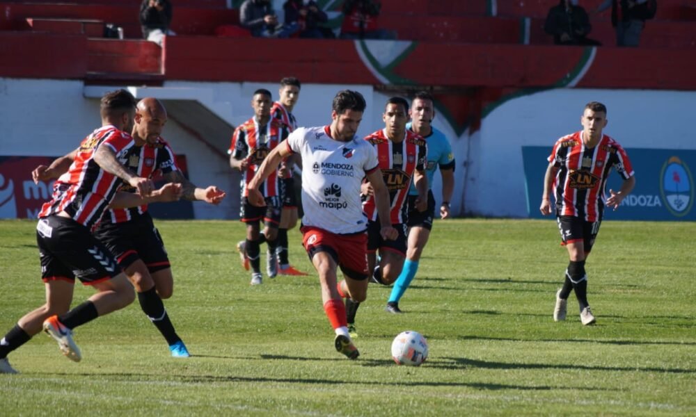 Deportivo Maipú cayó en casa ante Chacarita