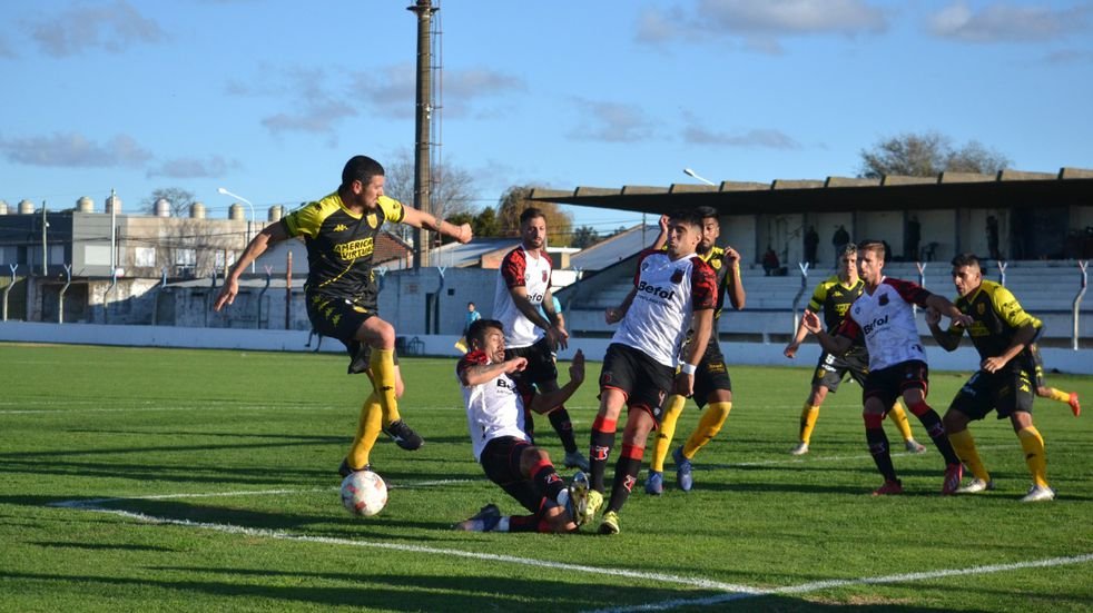 Duro revés: Santamarina cayó en Tandil y Defensores lo superó en la tabla