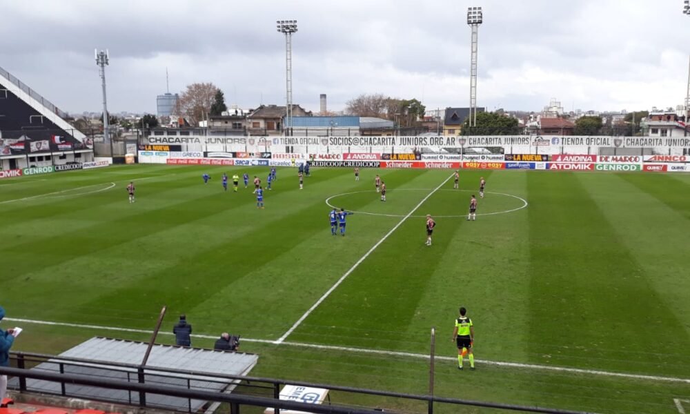 Emotivo empate entre Chacarita y Tigre
