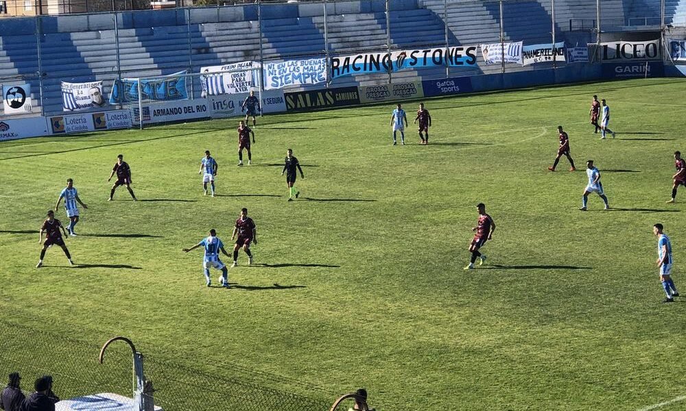 Racing goleó 3 a 0 a Defensores de Belgrano y sigue siendo puntero