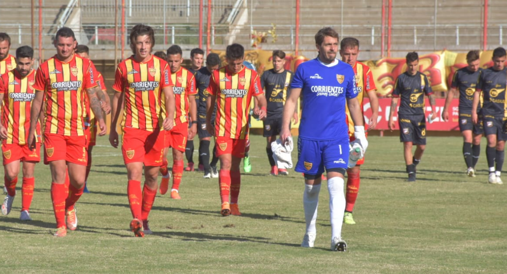 Triunfazo en Corrientes: Defensores venció a Boca que extiende la mala racha de local