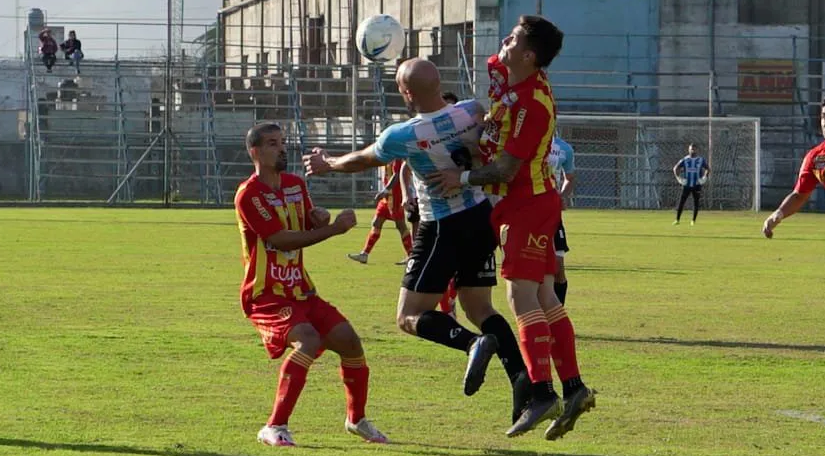 No le sirvió a ninguno: Juve y Sarmiento empataron en Gualeguaychú