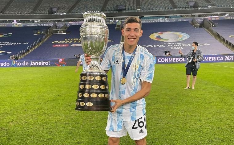En Embalse homenajearon a un campeón