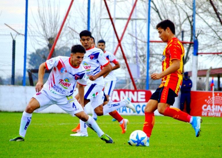 Boca Unidos sumó un punto en su visita al difícil Depro