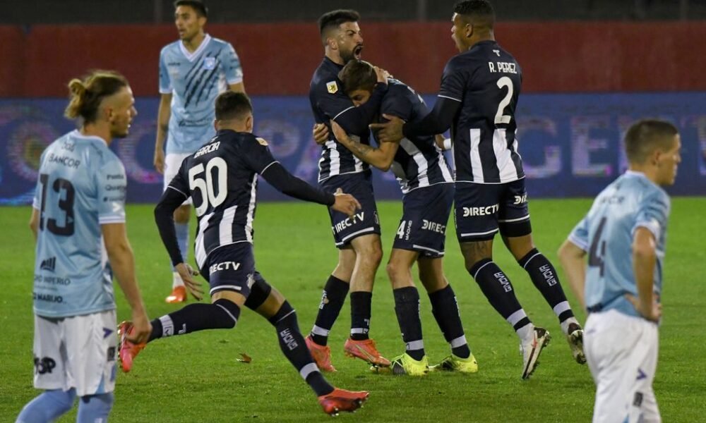 Copa Argentina: por penales, Talleres superó a Estudiantes y se metió en cuartos de final