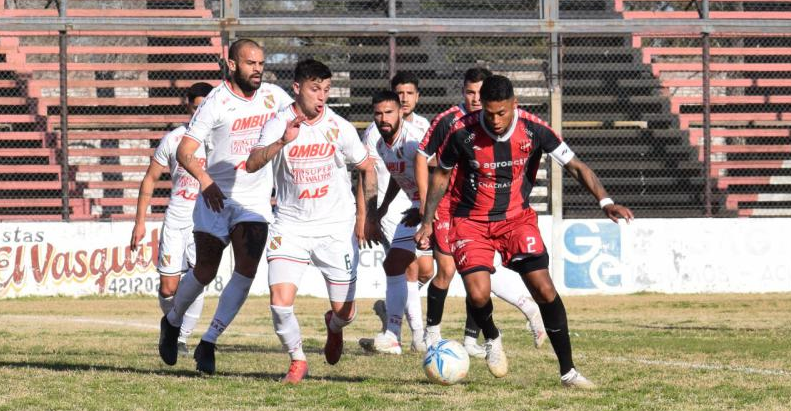 Con el tiro del final: Douglas Haig derrotó a Las Parejas y volvió a festejar