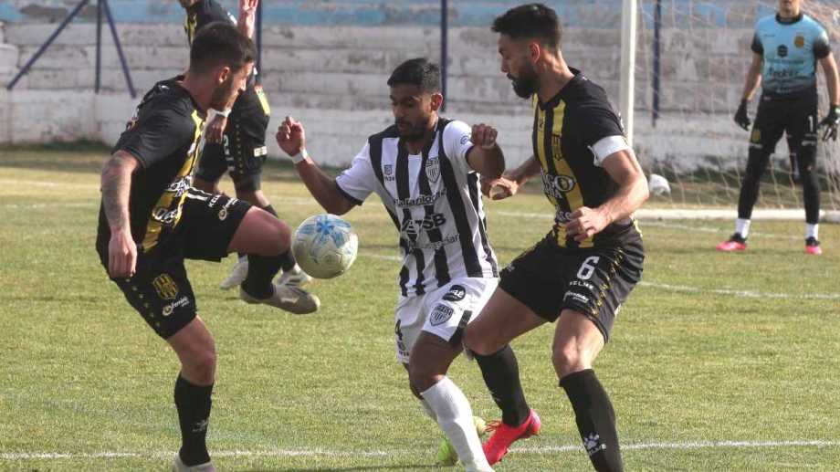 Cipolletti no pudo con Olimpo y empató de local
