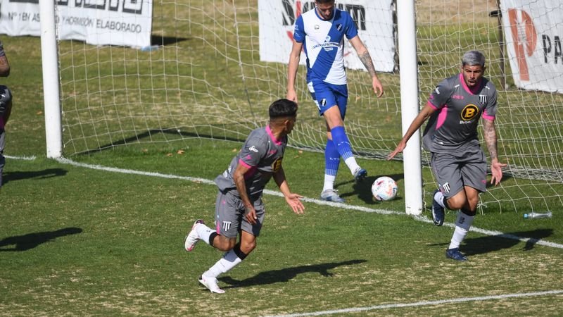 Gimnasia recuperó la sonrisa y venció a Alvarado
