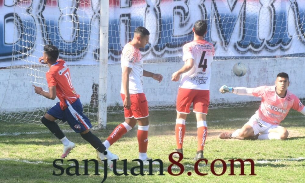 Lluvia de goles en San Juan: Peñarol le ganó 4 a 3 a Huracán y se afirma arriba