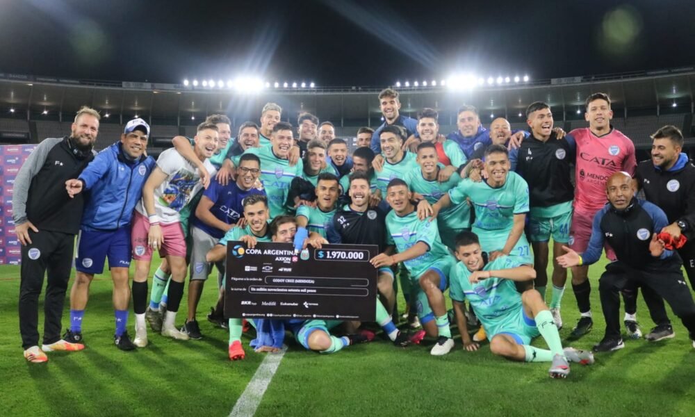 Copa Argentina: Godoy Cruz eliminó a Racing por penales y avanzó a los Cuartos