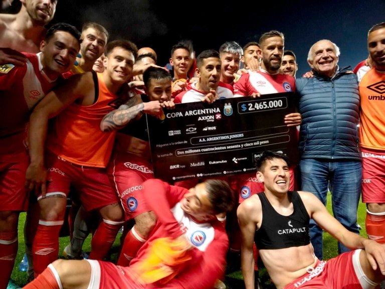 Copa Argentina: Argentinos derrotó a San Telmo en el final enfrentará a Boca en Semis