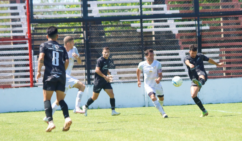 Sin emociones en Pergamino: Douglas y Central Norte no pasaron del cero