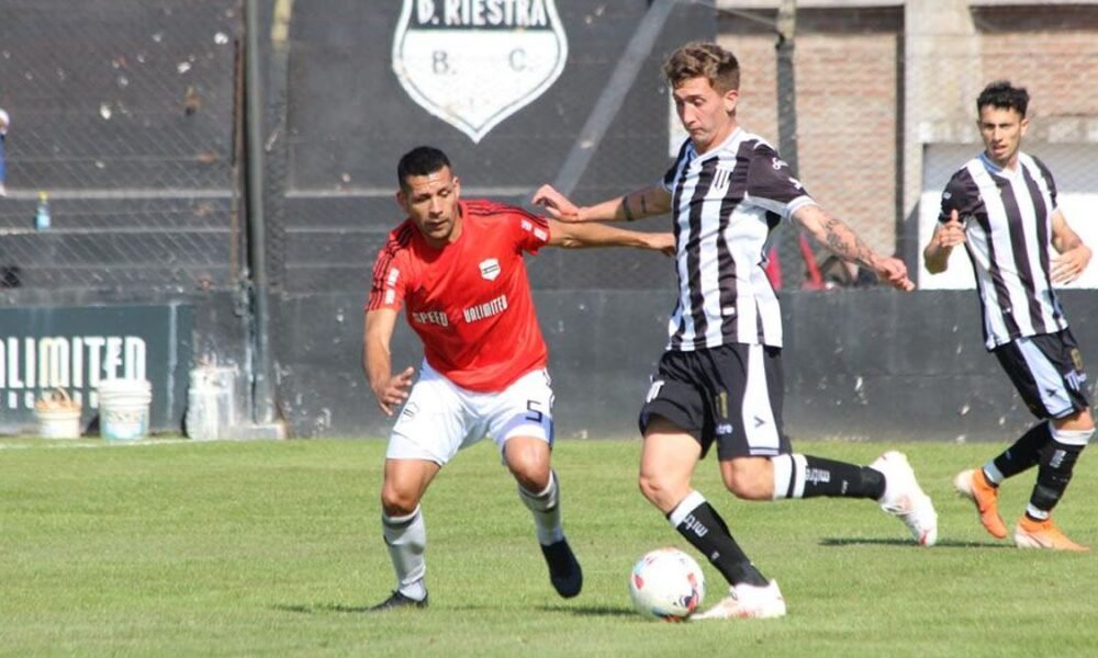Gimnasia empató con Riestra y quedó complicado para jugar el Reducido