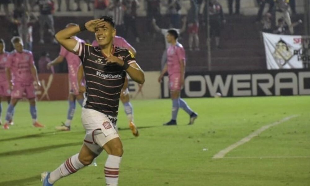 El Ciruja ganó sobre la hora y no se baja de la pelea