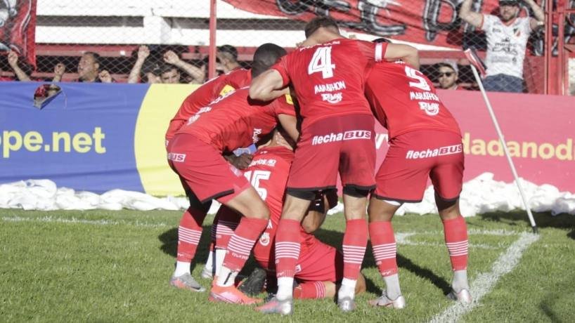 ¡¡Santo lleno de ilusiones!! San Martín de Tucumán derrotó a Maipú y se prende en la lucha