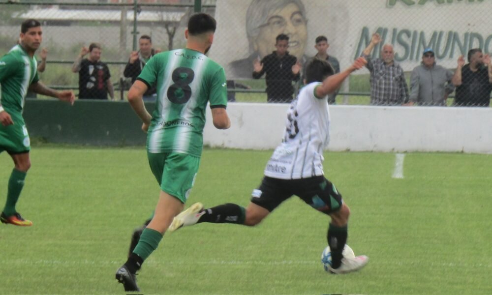 Villa Mitre se plantó ante Camioneros y saca pasaje para los playoffs