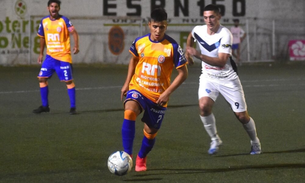 Deportivo Roca debutó con un gran triunfo en el Torneo Regional