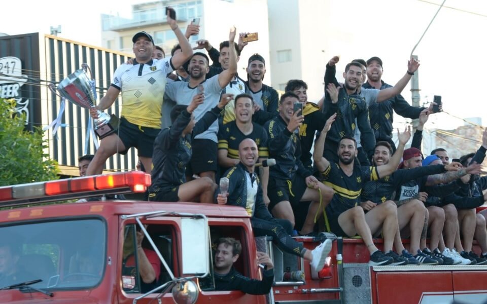 Los festejos de Deportivo Madryn tras el ascenso