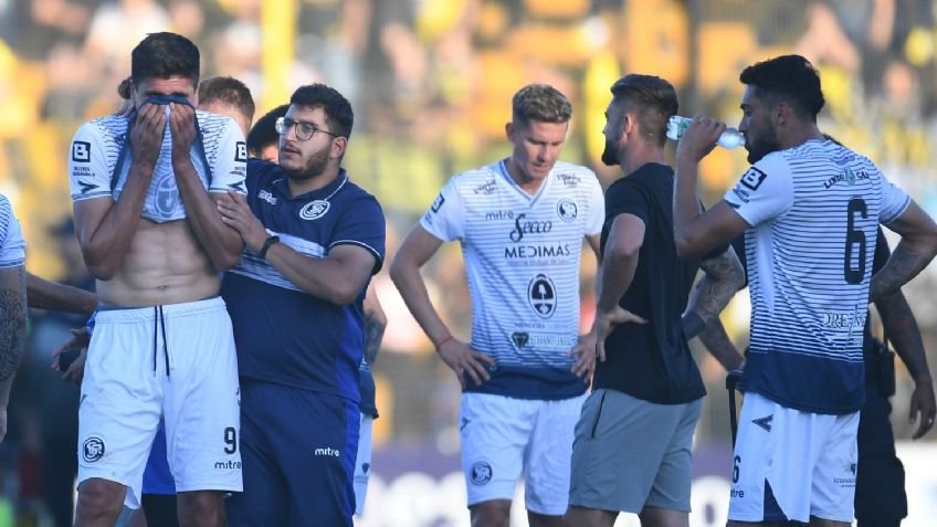 La Fragata navegó a Semis: Almirante Brown derrotó a Independiente Rivadavia con un polémico penal